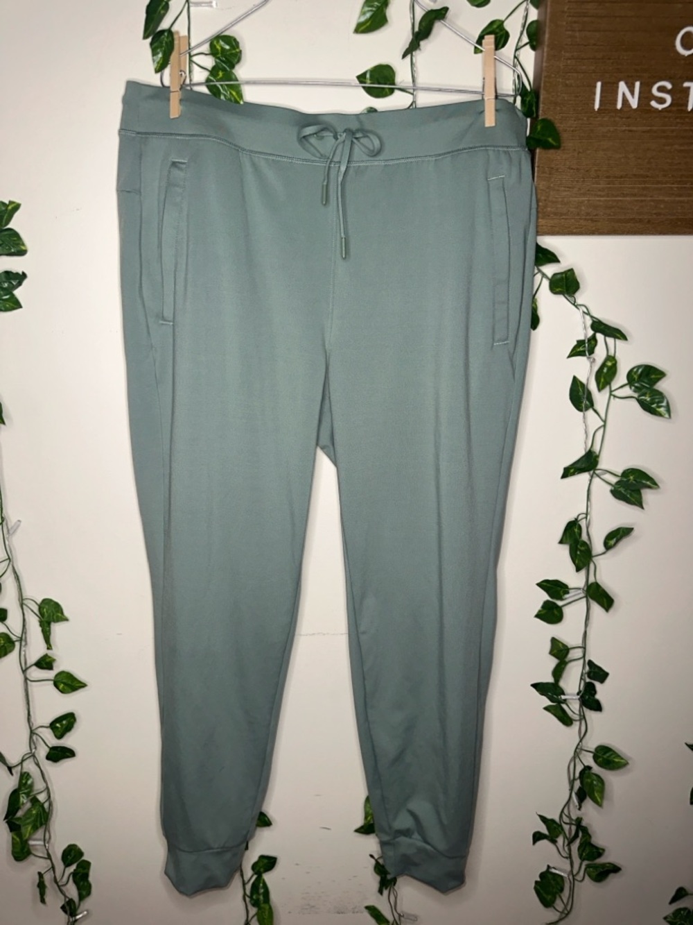 Yogalicous Womens Jogger High Rise Workout Side Pocket Pants with Drawstring - Picture 4 of 9